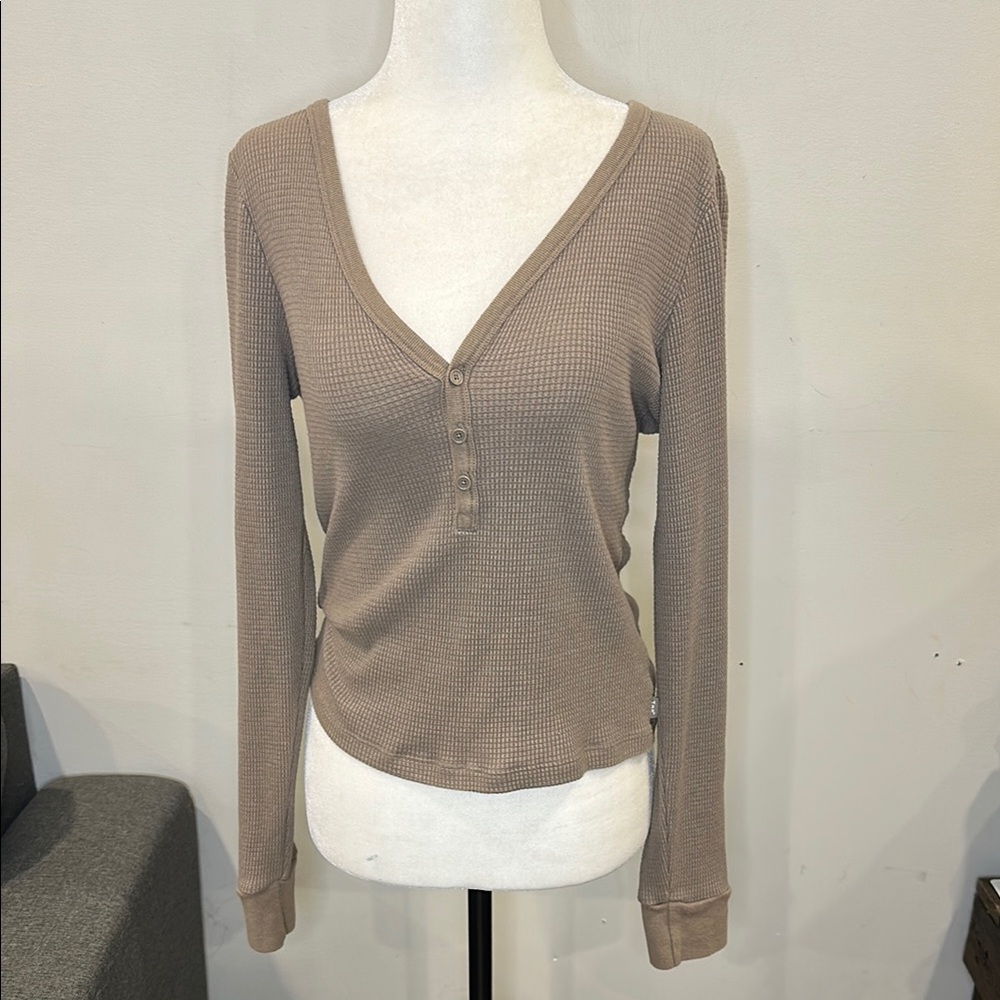 TNA‎ HomeStretch Rib Henley Longsleeve